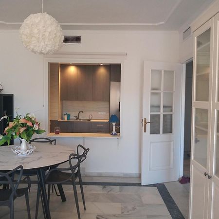 Fuengirola , Beach, Centre ,Balcony With Seaview, For 4 Persons Bagian luar foto