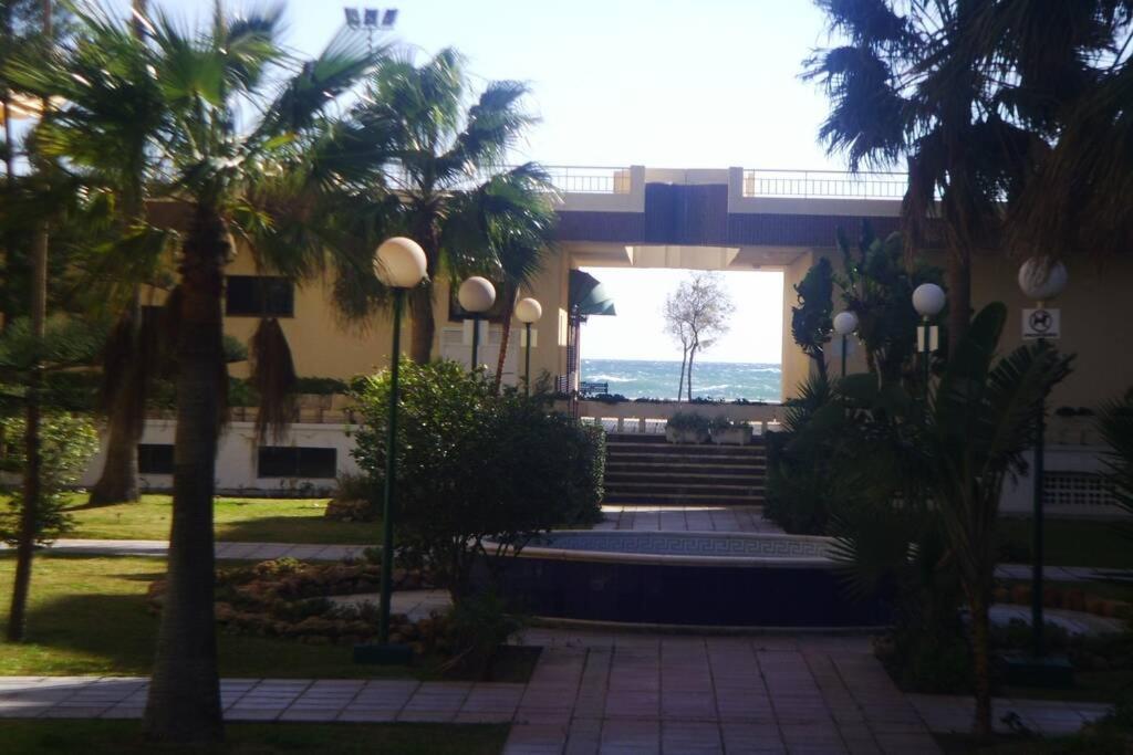 Fuengirola , Beach, Centre ,Balcony With Seaview, For 4 Persons Bagian luar foto
